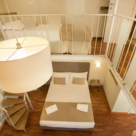 Palazzo Depretis Neapel