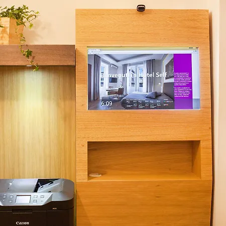 Palazzo Depretis 4* נאפולי