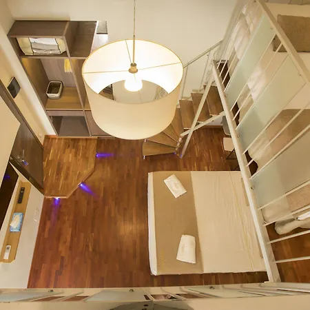 Palazzo Depretis לינה וארוחת בוקר 4*