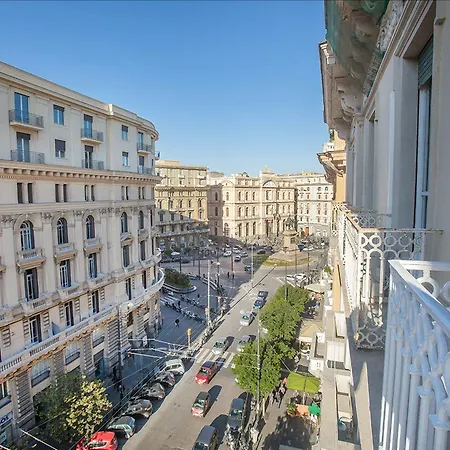 Palazzo Depretis Napels